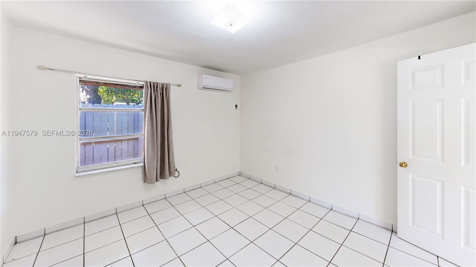 BRADLEY PARK - Residential Income