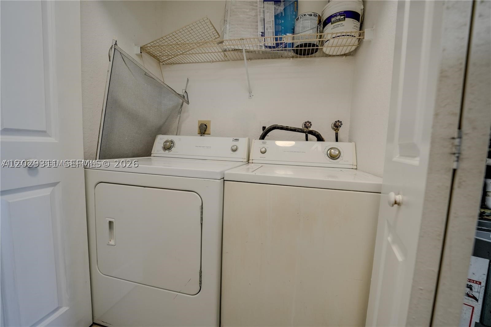 GARDENS OF SUNRISE CONDO - Residential Lease