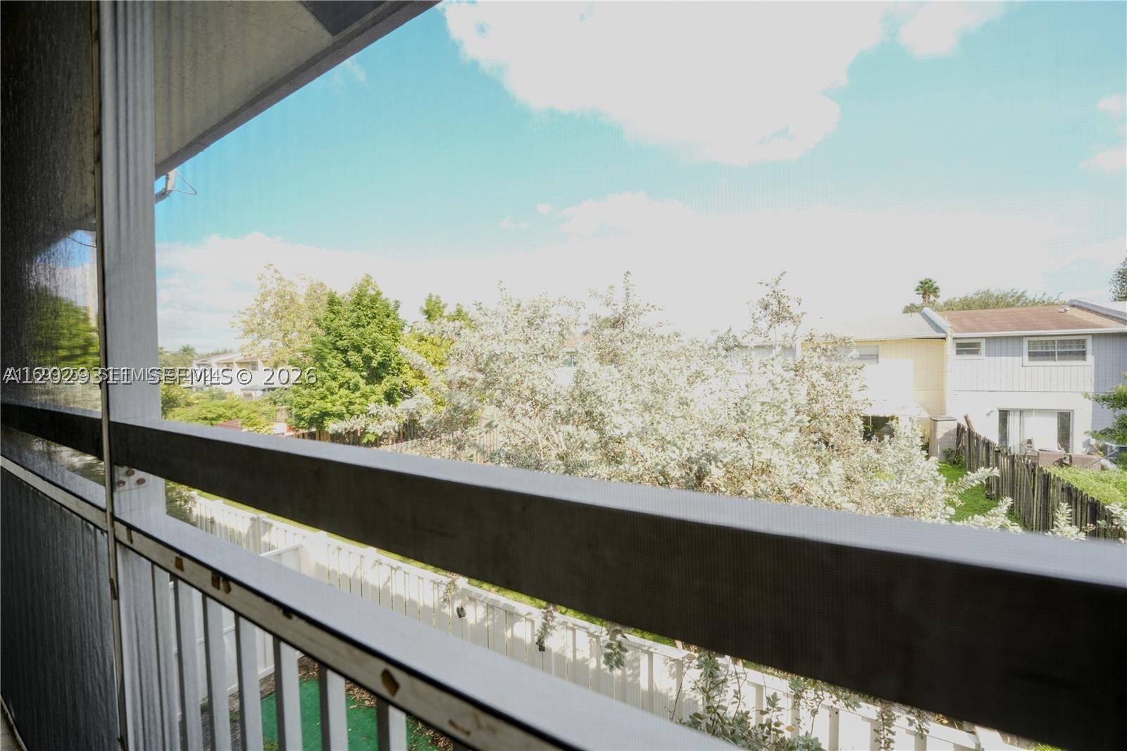 GARDENS OF SUNRISE CONDO - Residential Lease