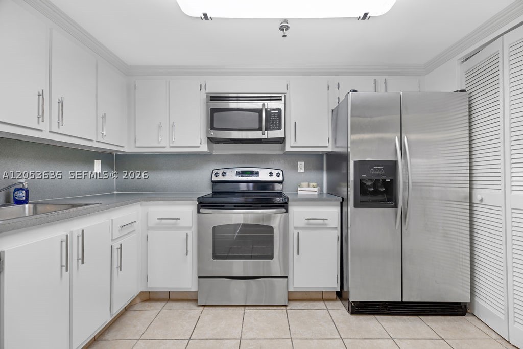 OCEANFRONT PLAZA CONDO - Residential Lease