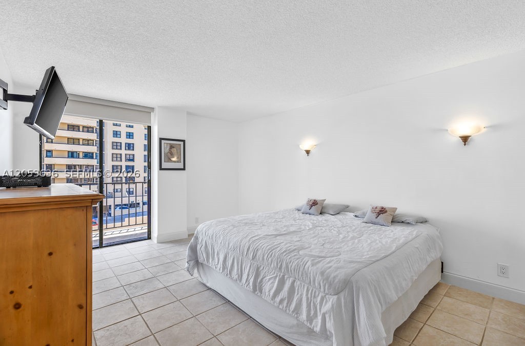 OCEANFRONT PLAZA CONDO - Residential Lease