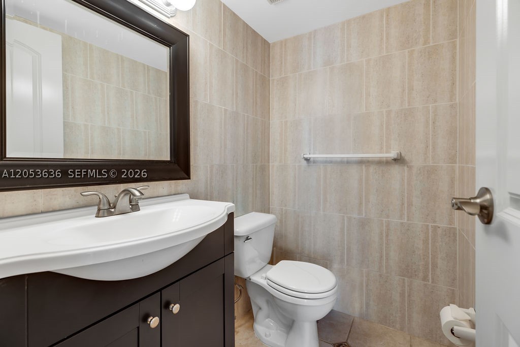 OCEANFRONT PLAZA CONDO - Residential Lease