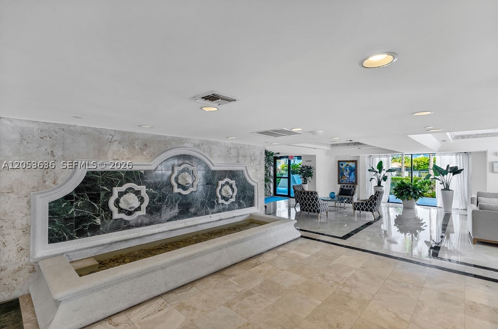 OCEANFRONT PLAZA CONDO - Residential Lease