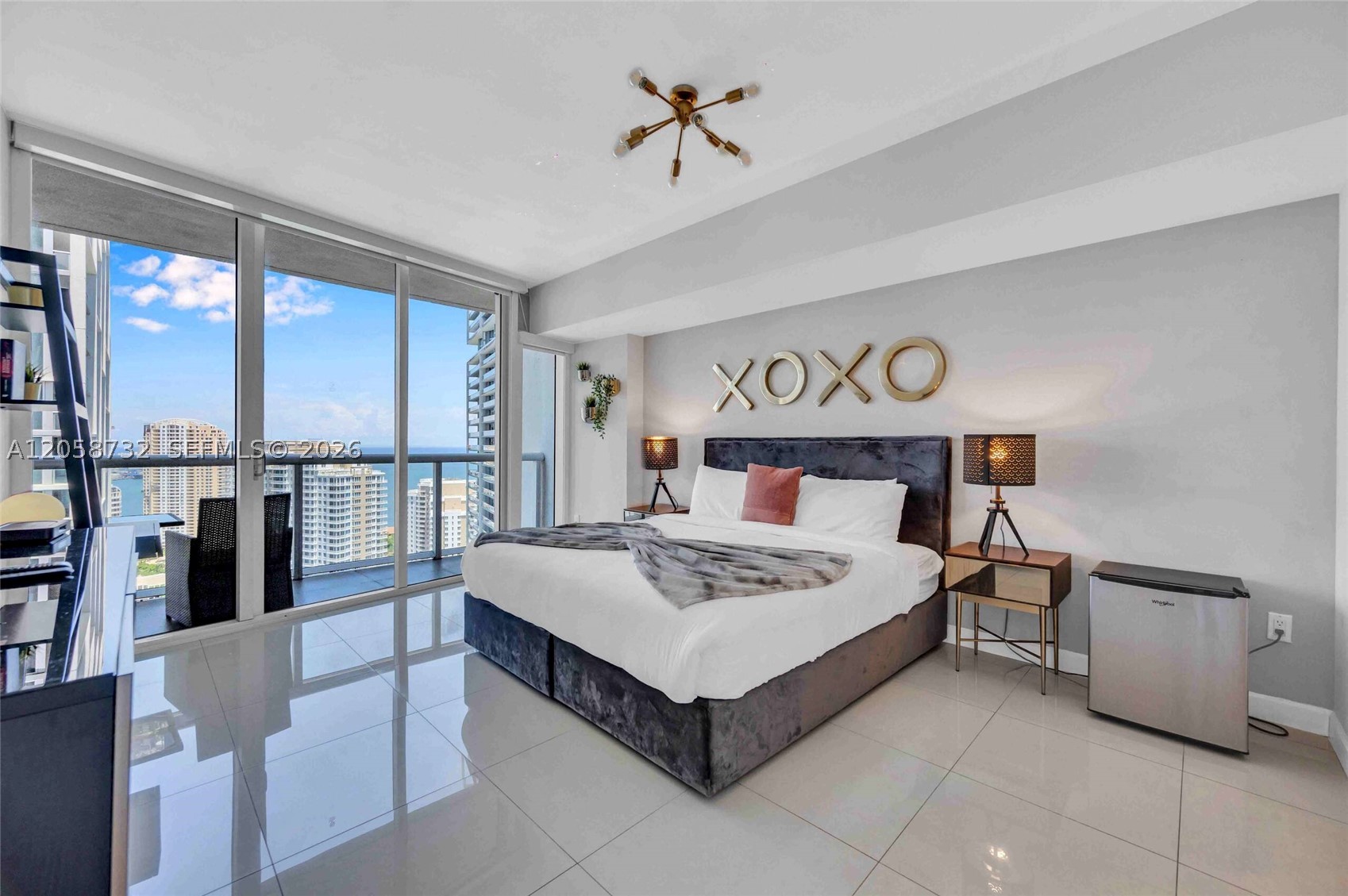 ICON BRICKELL CONDO NO 3 - Residential