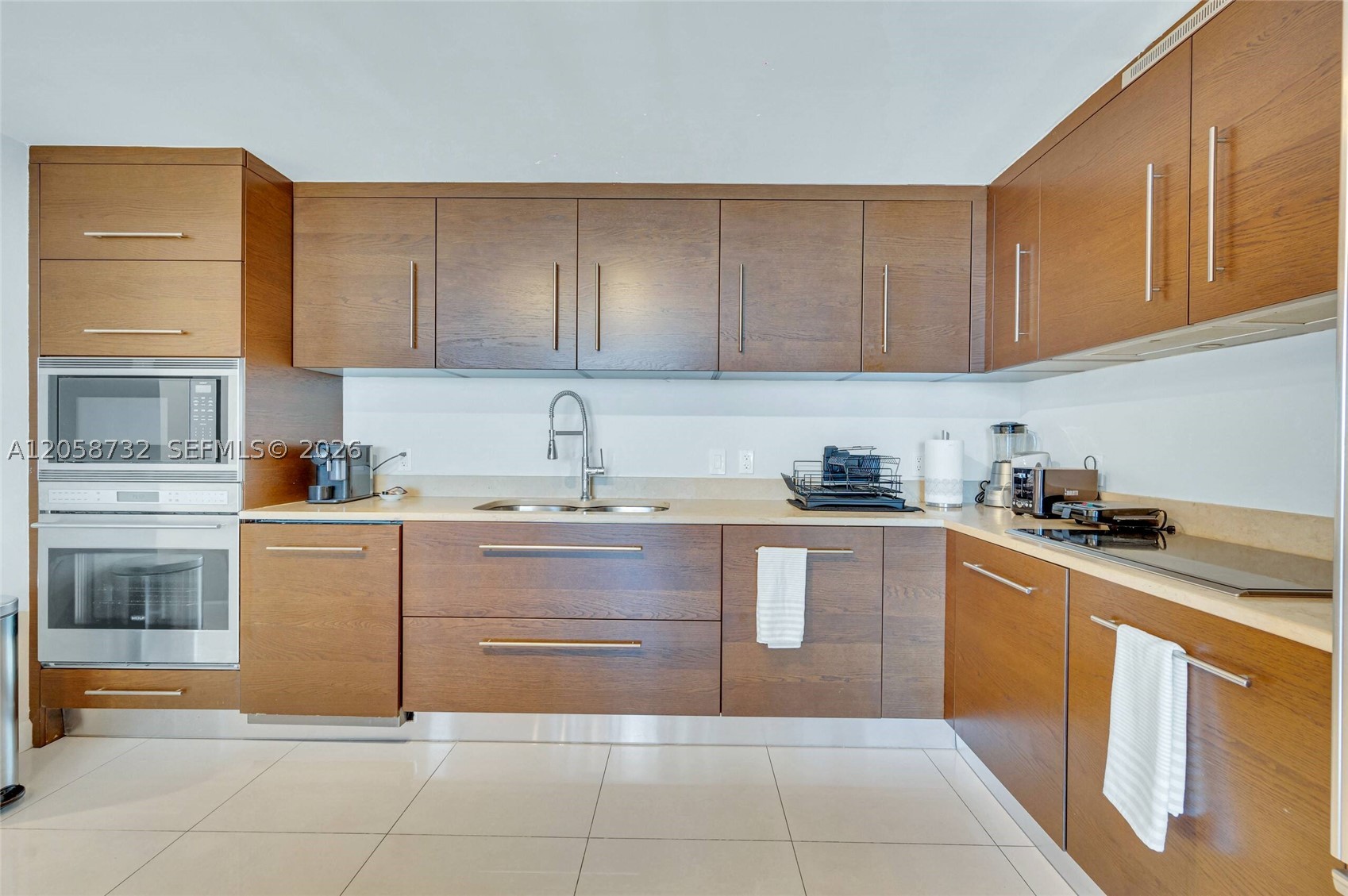 ICON BRICKELL CONDO NO 3 - Residential