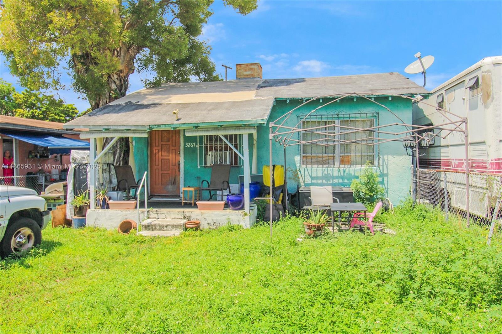 MELROSE HEIGHTS 4TH SEC - Commercial Sale