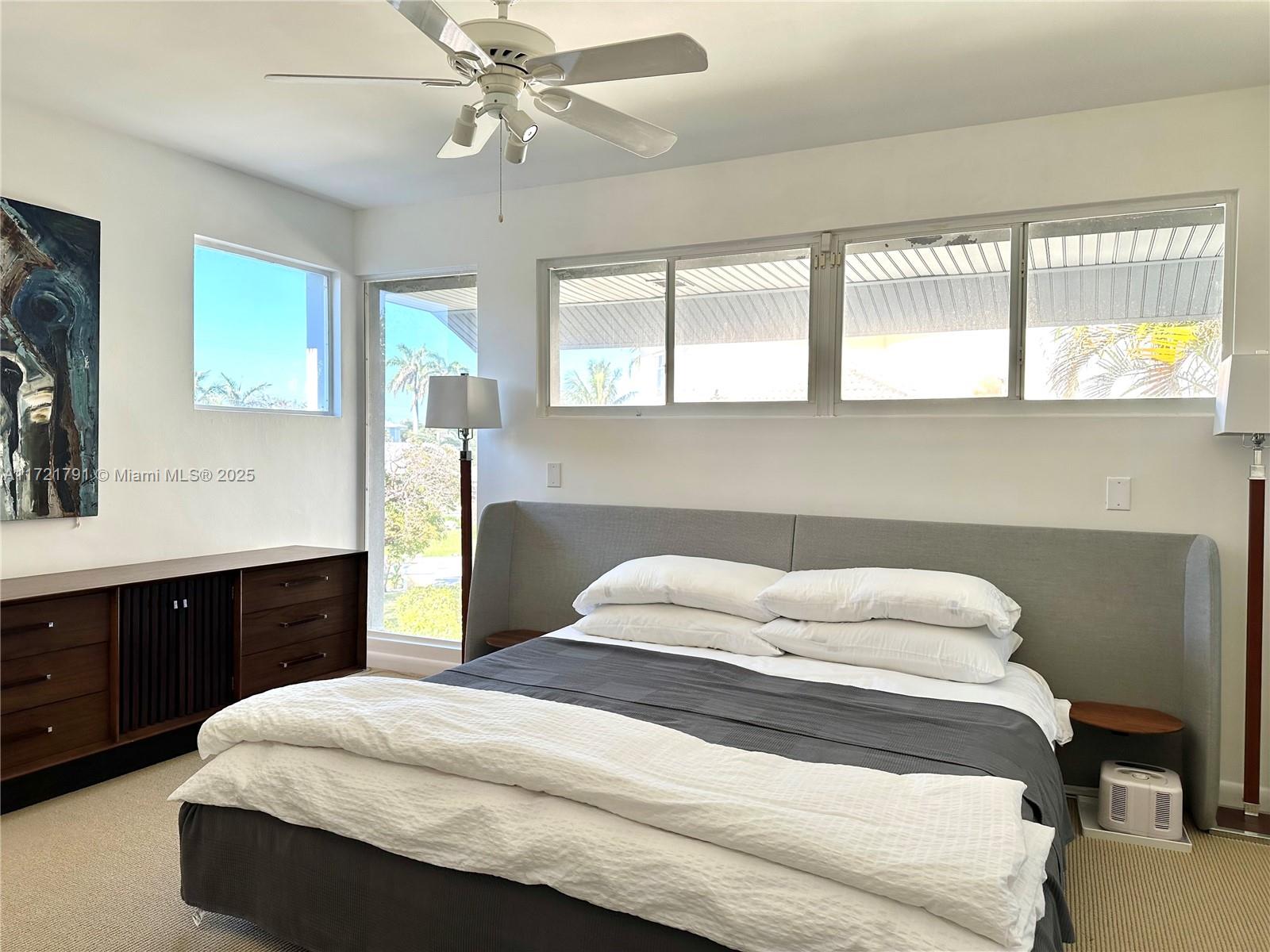 ISLAND DRIVE SOUTH ESTATE - Residential