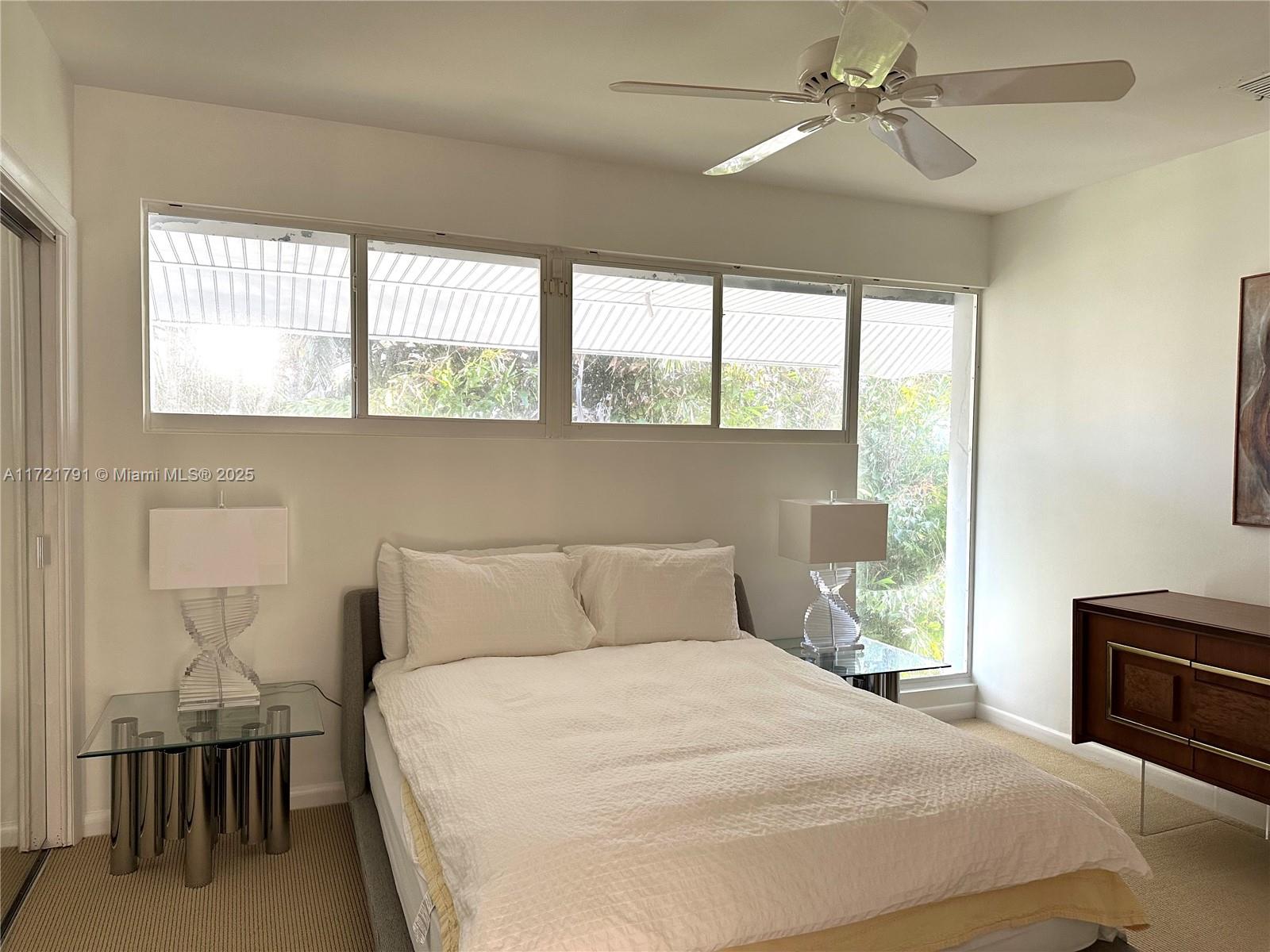 ISLAND DRIVE SOUTH ESTATE - Residential