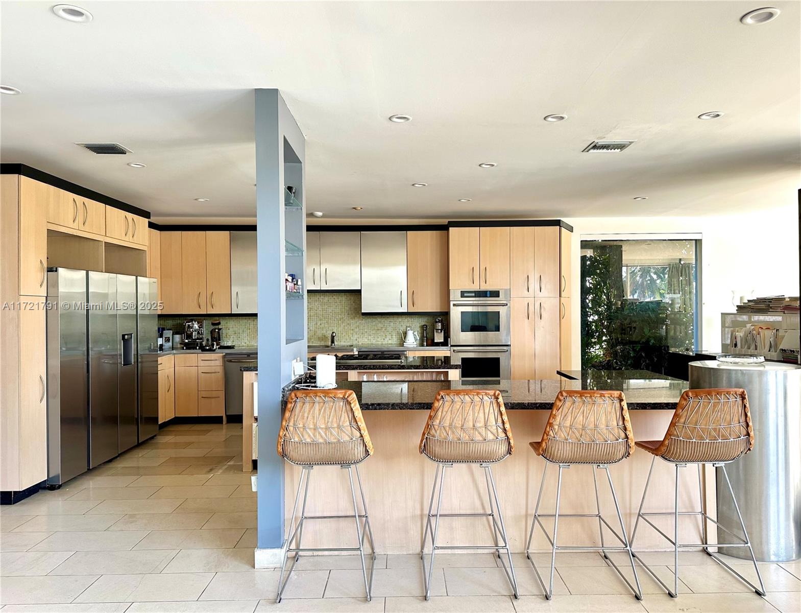 ISLAND DRIVE SOUTH ESTATE - Residential