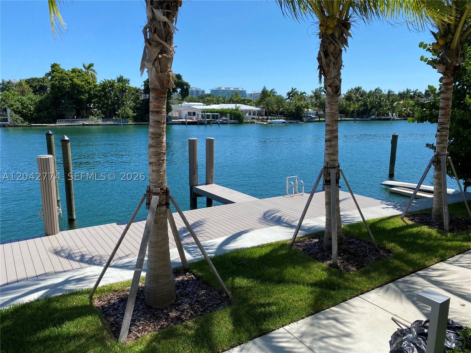 BAY HARBOUR ISLAND - Residential Lease