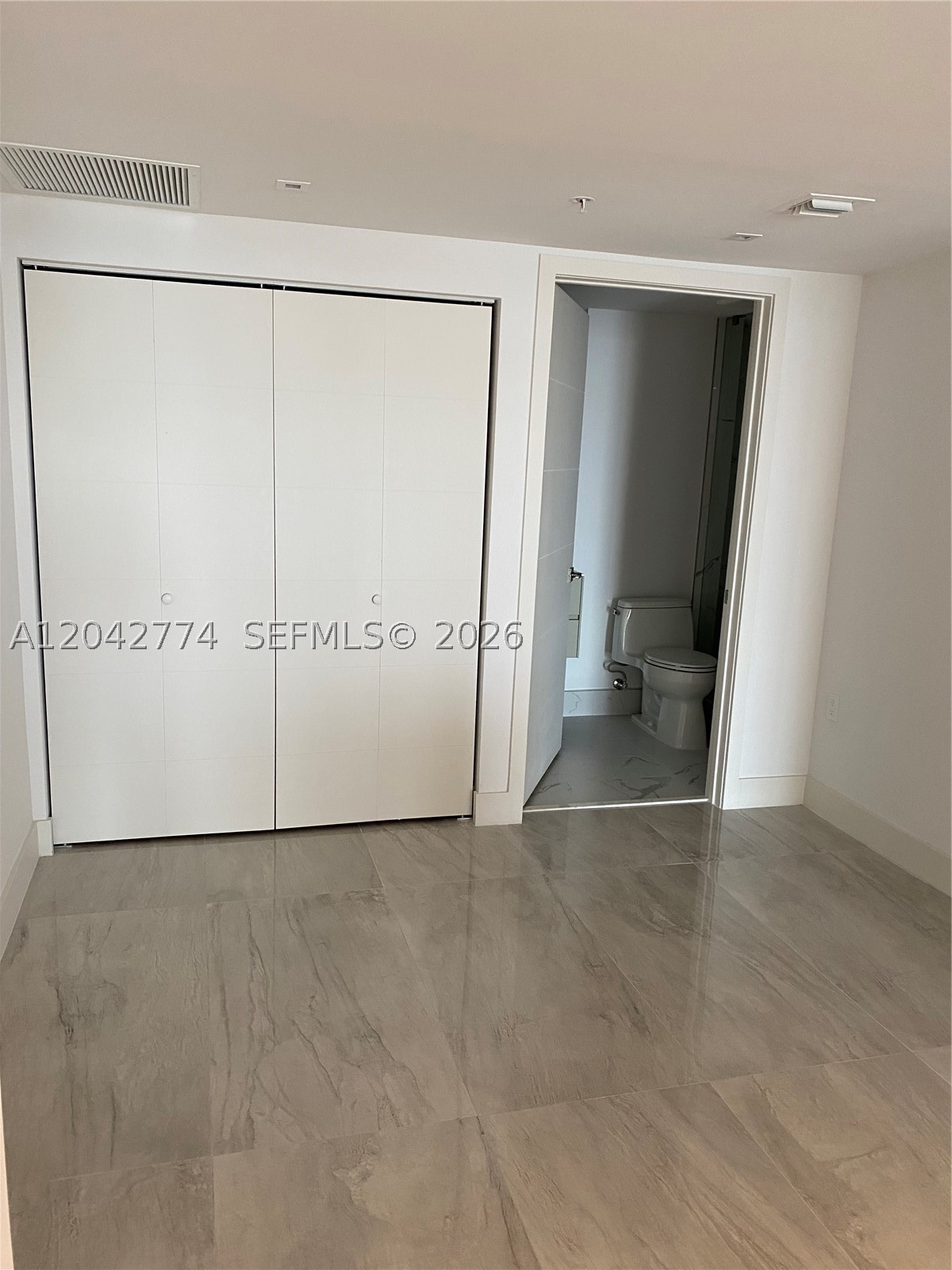 BAY HARBOUR ISLAND - Residential Lease
