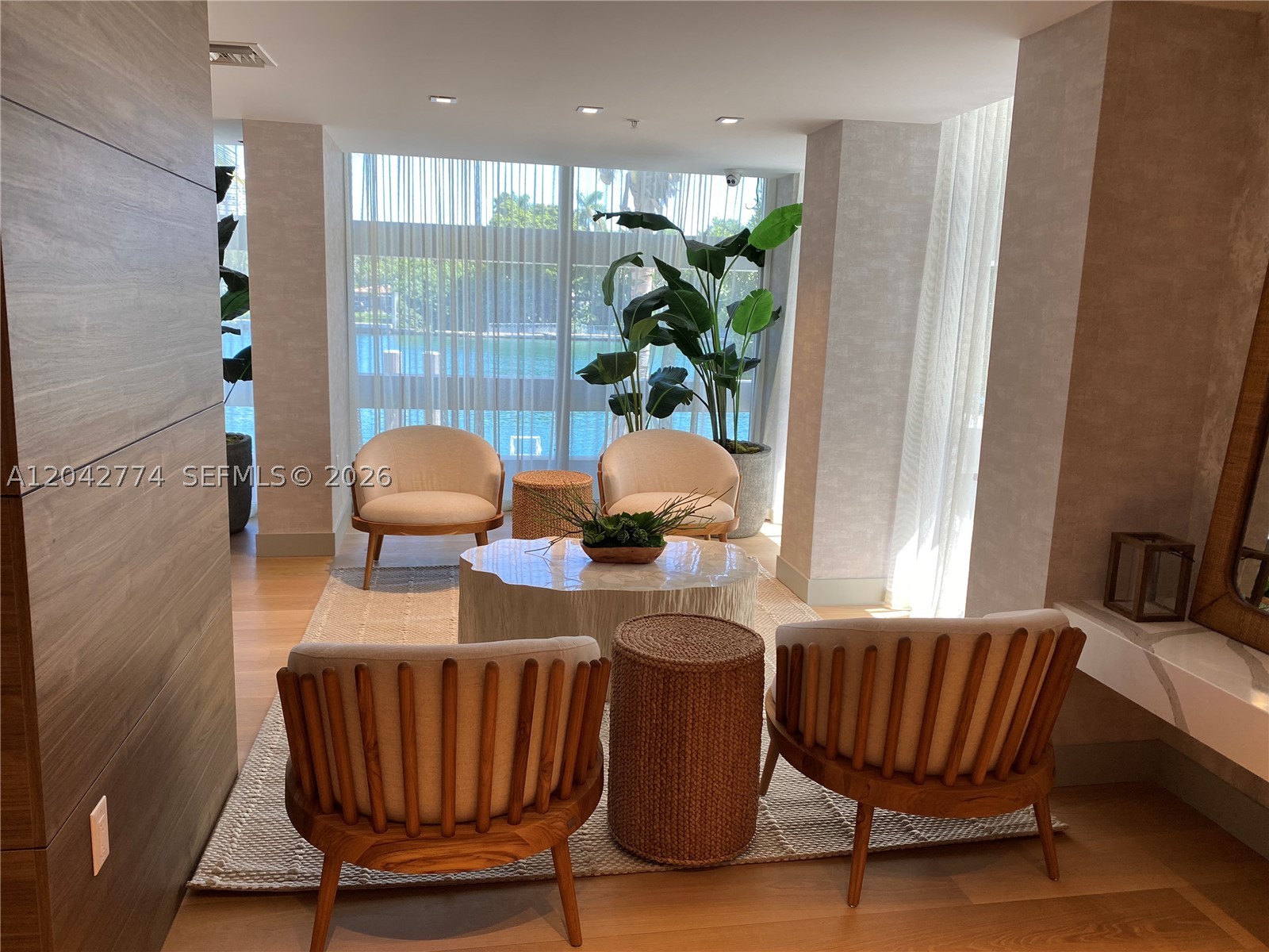 BAY HARBOUR ISLAND - Residential Lease