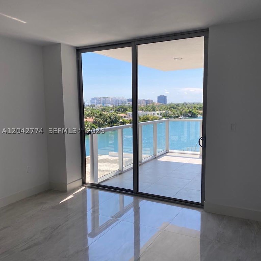 BAY HARBOUR ISLAND - Residential Lease