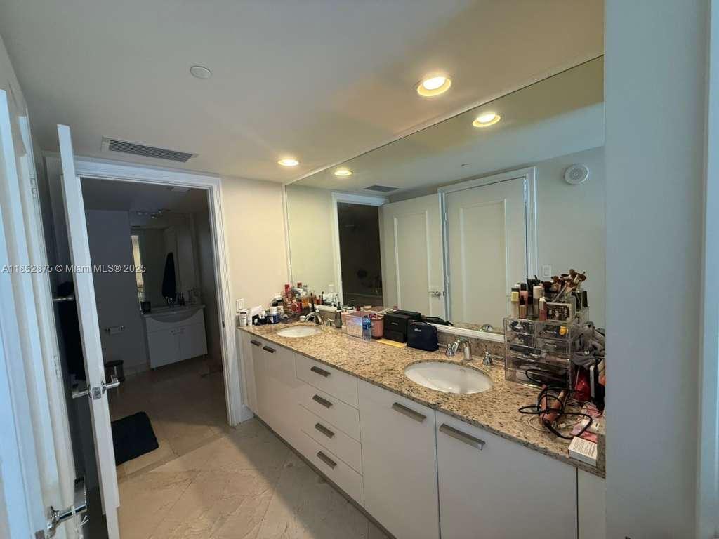 BEACH CLUB THREE CONDO - Residential