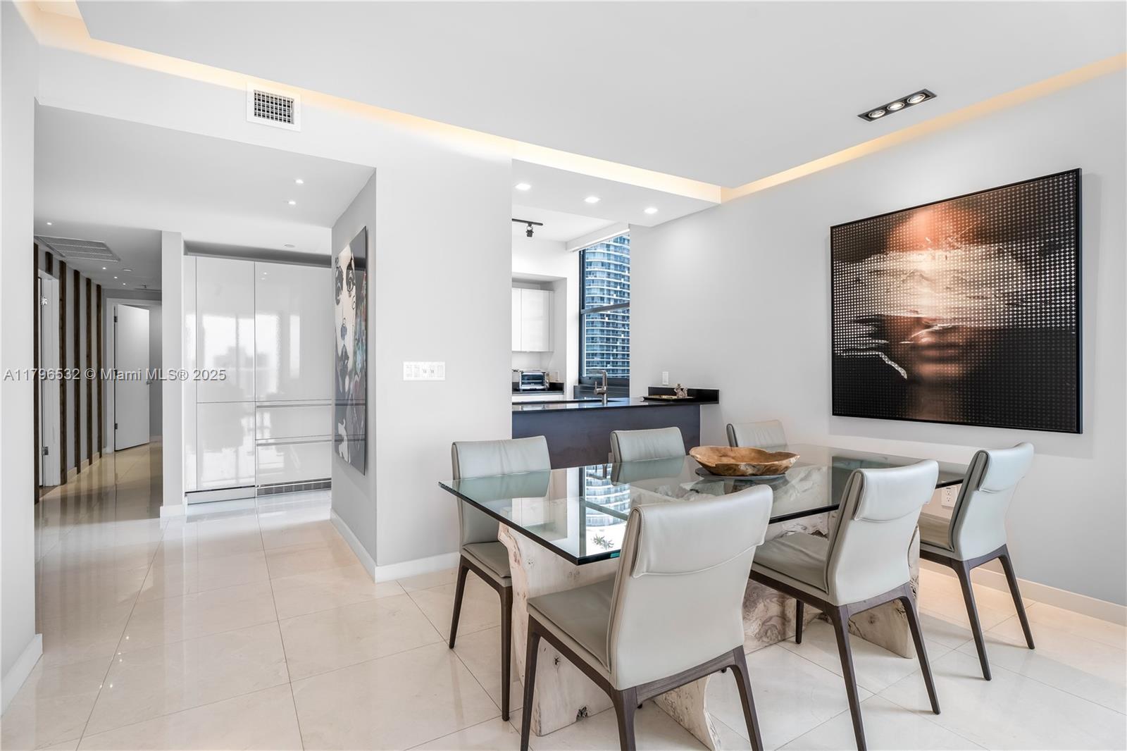 1010 BRICKELL CONDO - Residential