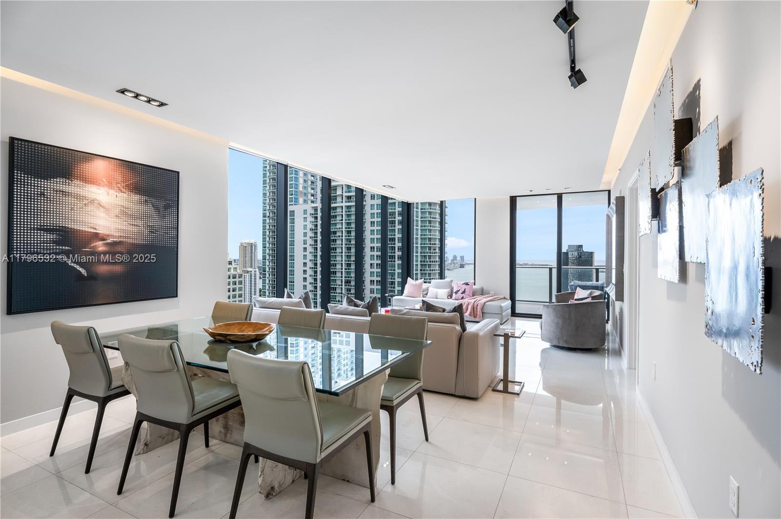 1010 BRICKELL CONDO - Residential