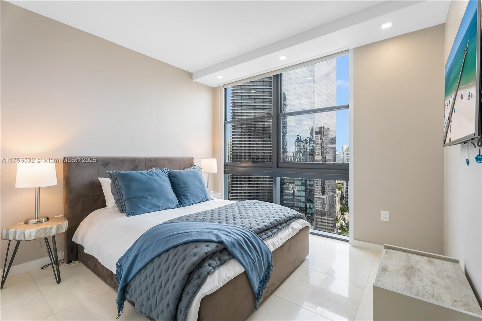 1010 BRICKELL CONDO - Residential