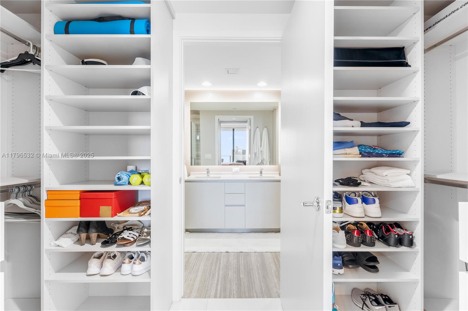 1010 BRICKELL CONDO - Residential