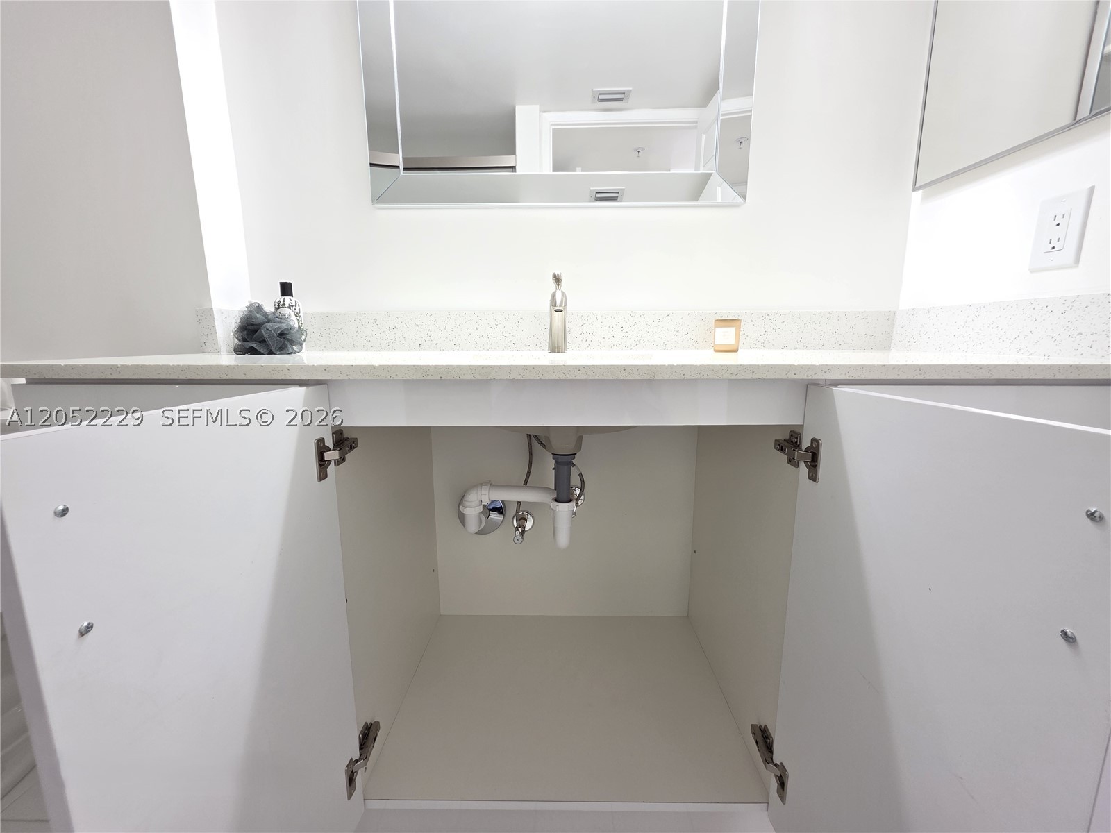 ROYAL GRAND CONDO - Residential