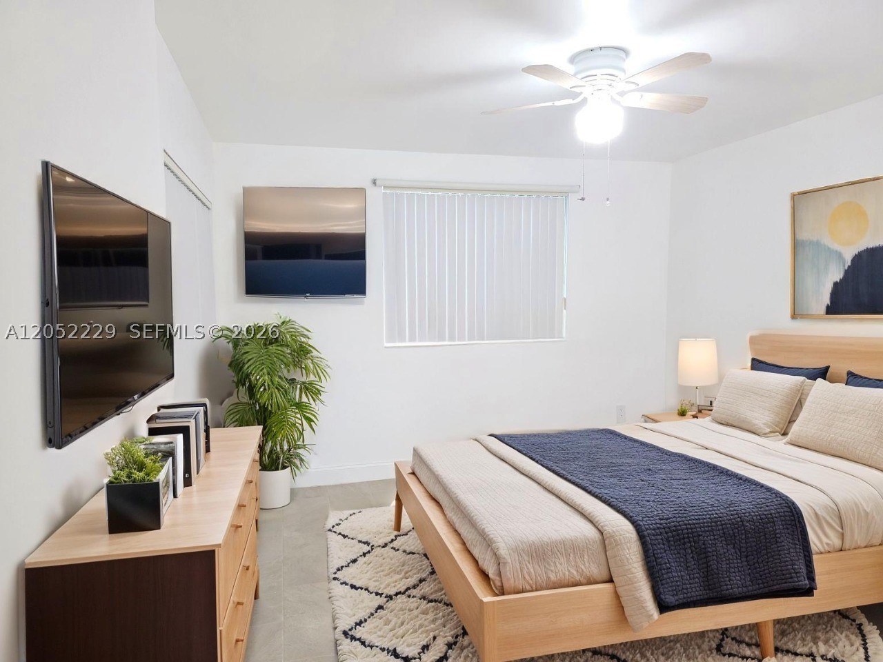 ROYAL GRAND CONDO - Residential