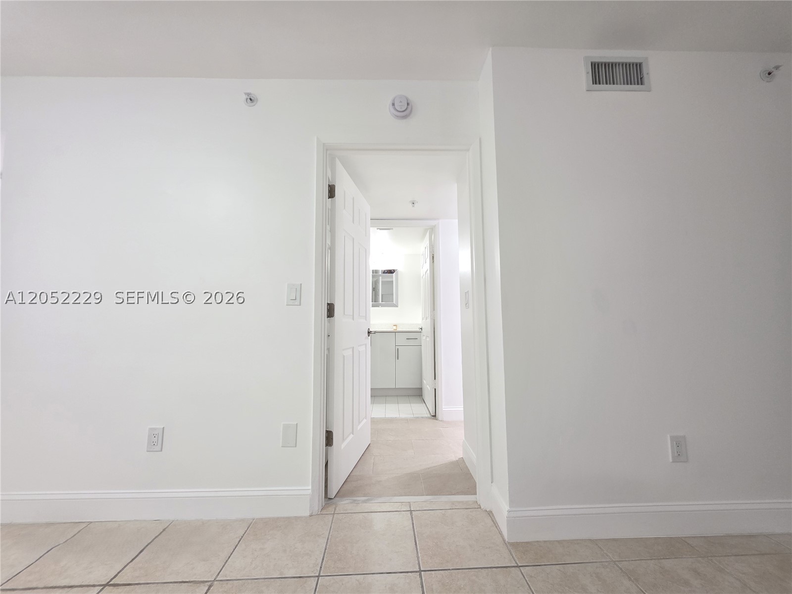 ROYAL GRAND CONDO - Residential