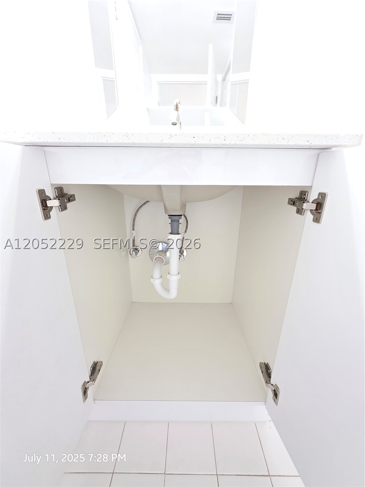 ROYAL GRAND CONDO - Residential