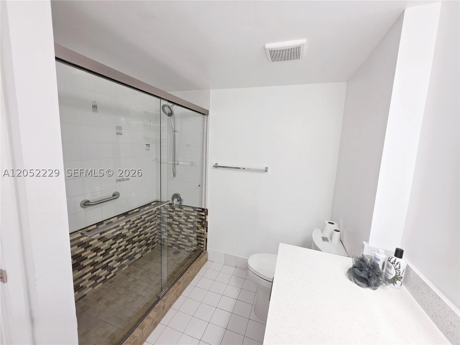 ROYAL GRAND CONDO - Residential