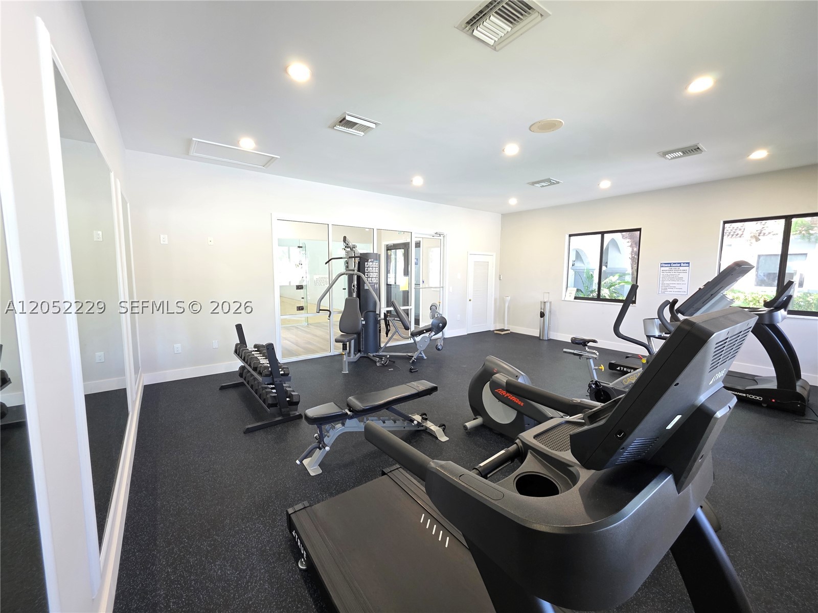 ROYAL GRAND CONDO - Residential