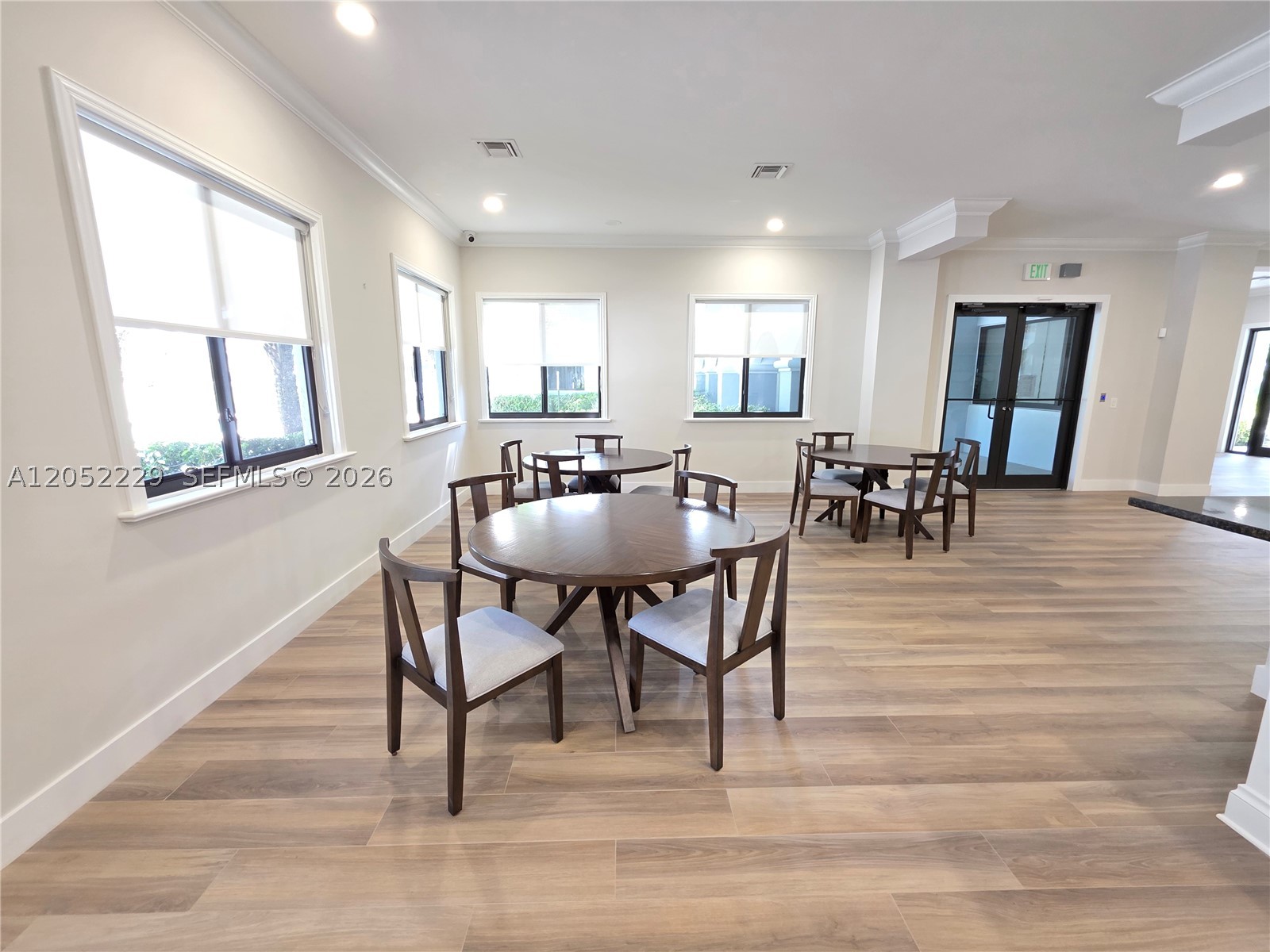 ROYAL GRAND CONDO - Residential