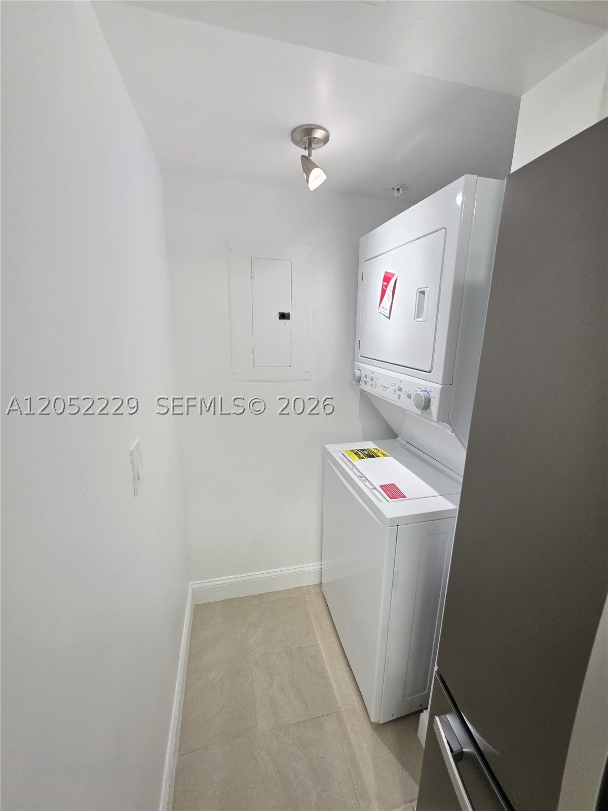 ROYAL GRAND CONDO - Residential