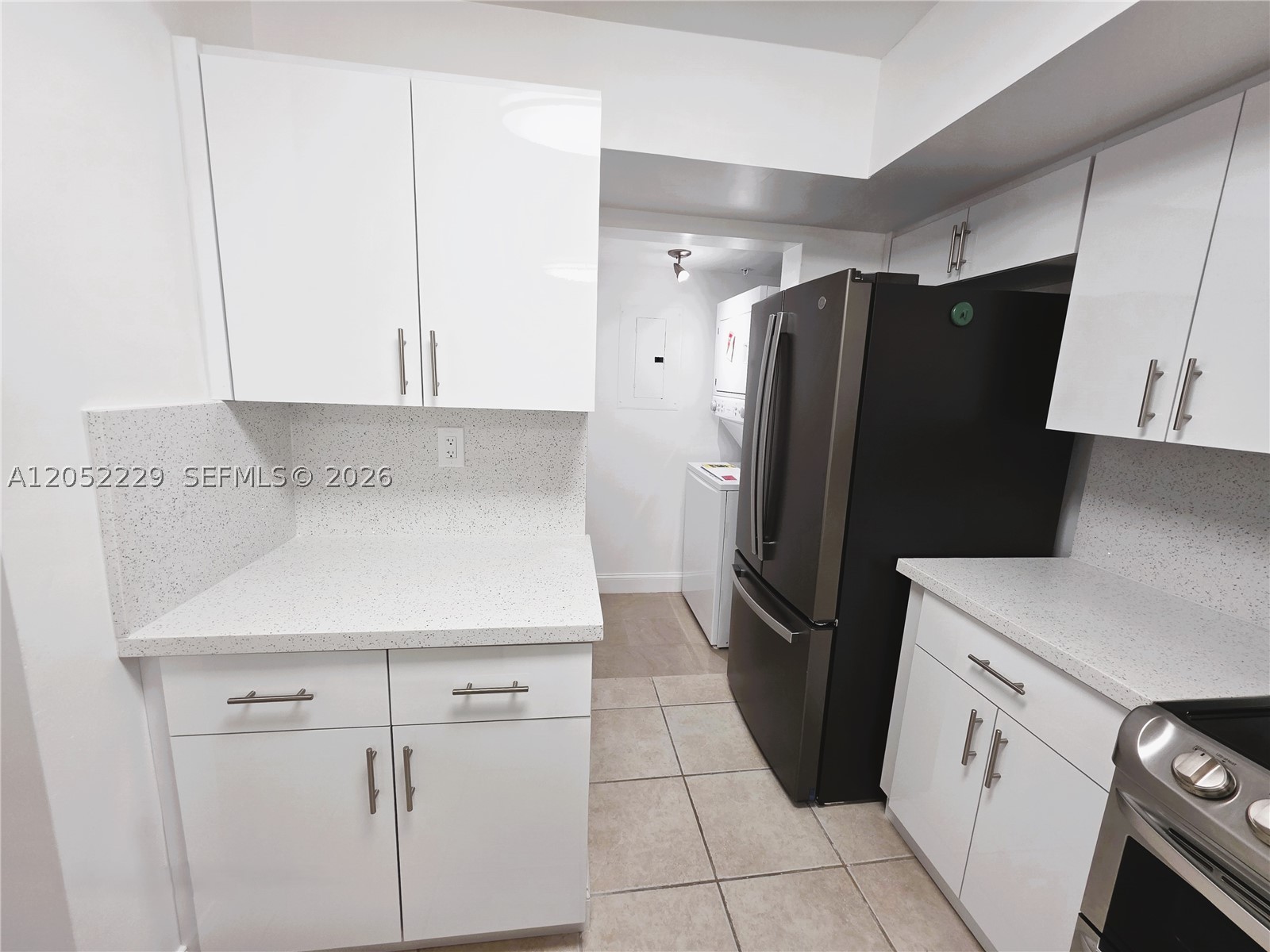 ROYAL GRAND CONDO - Residential