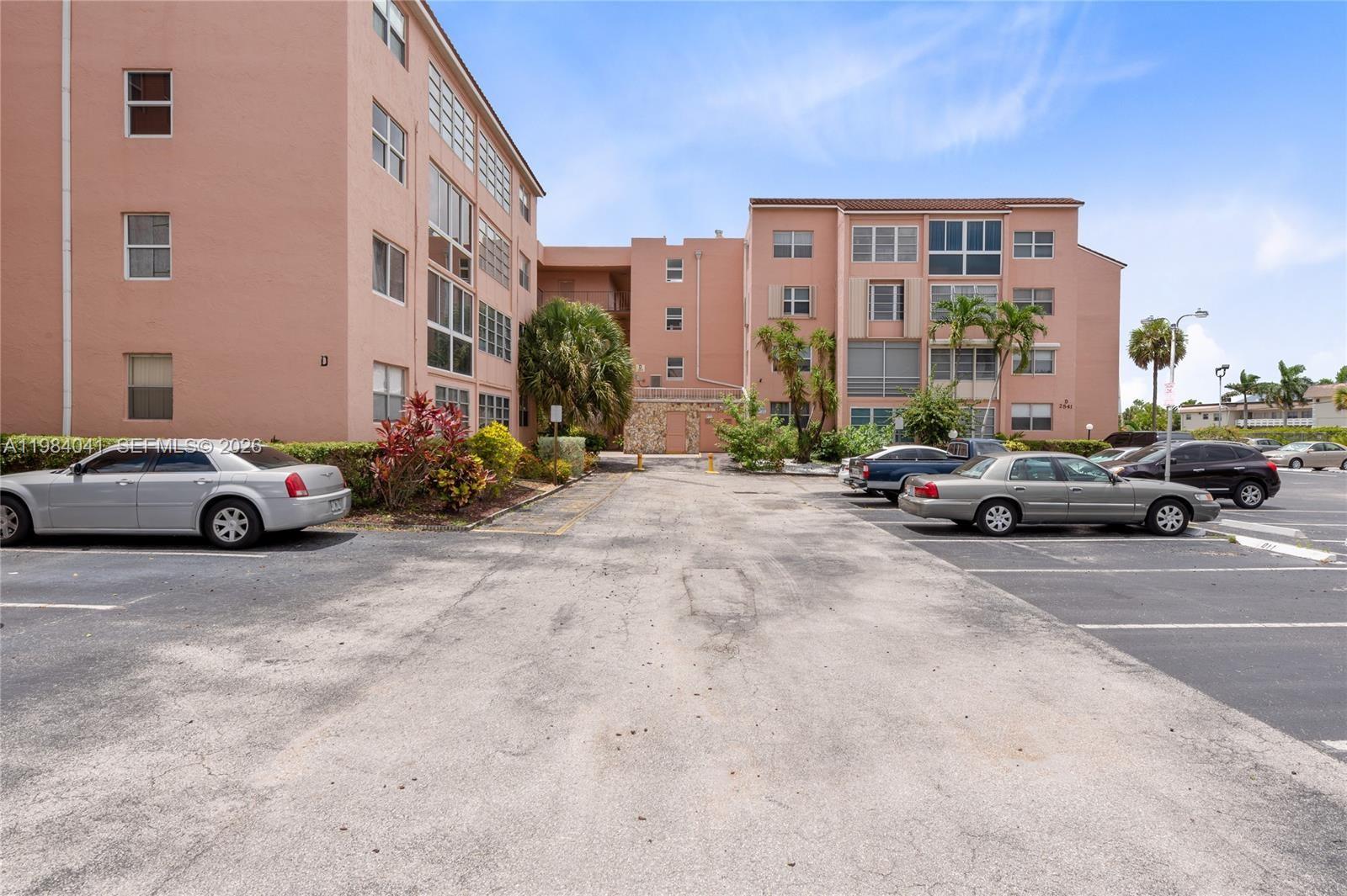 SOMERSET NO 4 CONDO - Residential