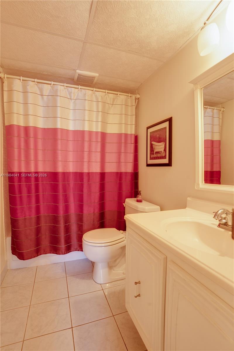 SOMERSET NO 4 CONDO - Residential