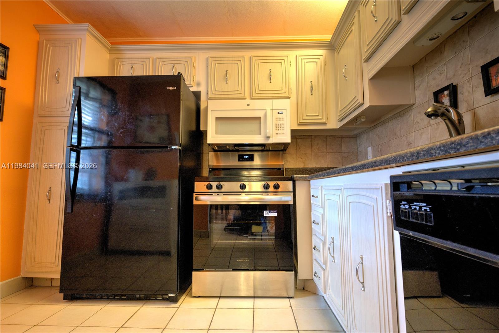 SOMERSET NO 4 CONDO - Residential