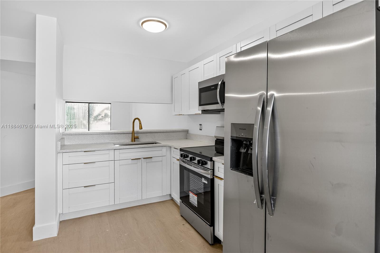 LAKESIDE AT TAMARAC CONDO - Residential