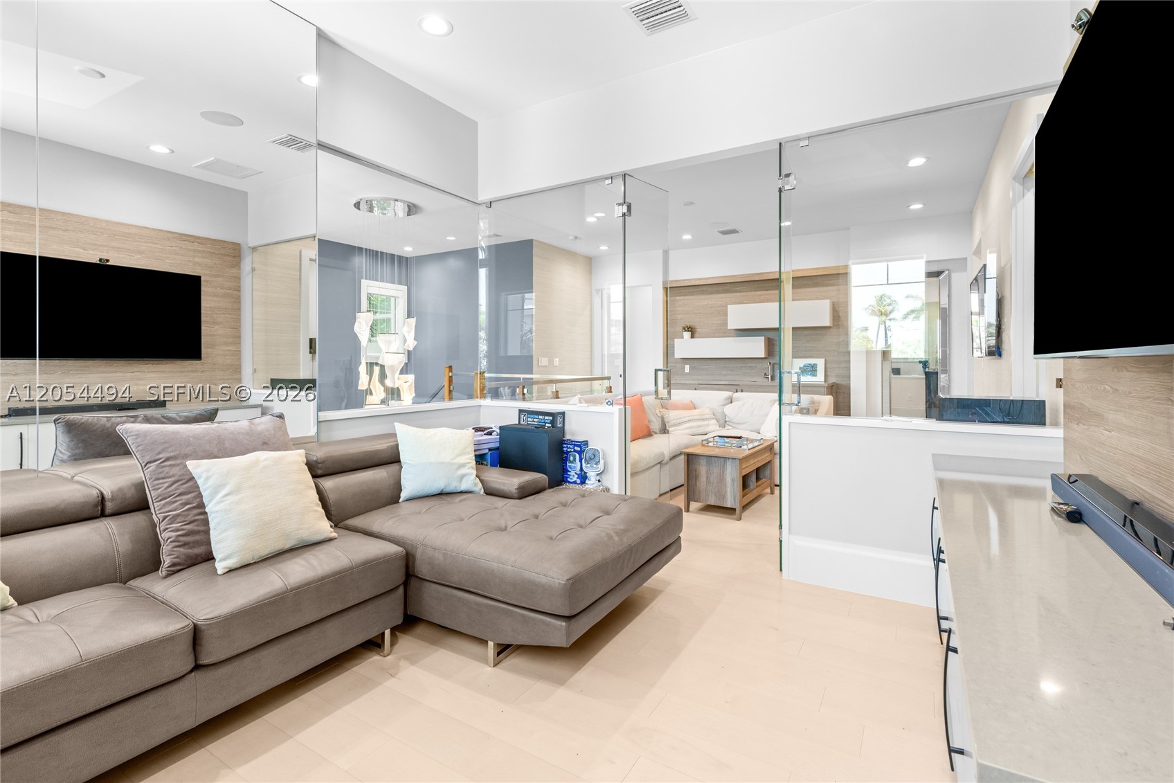 TROPIC ISLE 6TH SEC - Residential