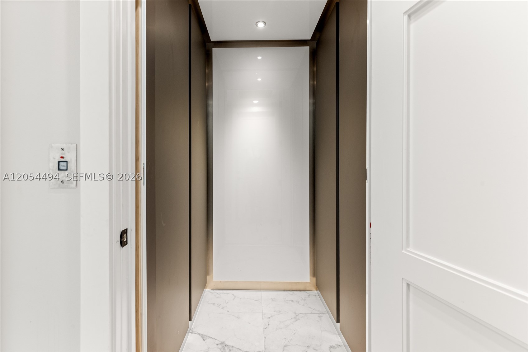 TROPIC ISLE 6TH SEC - Residential