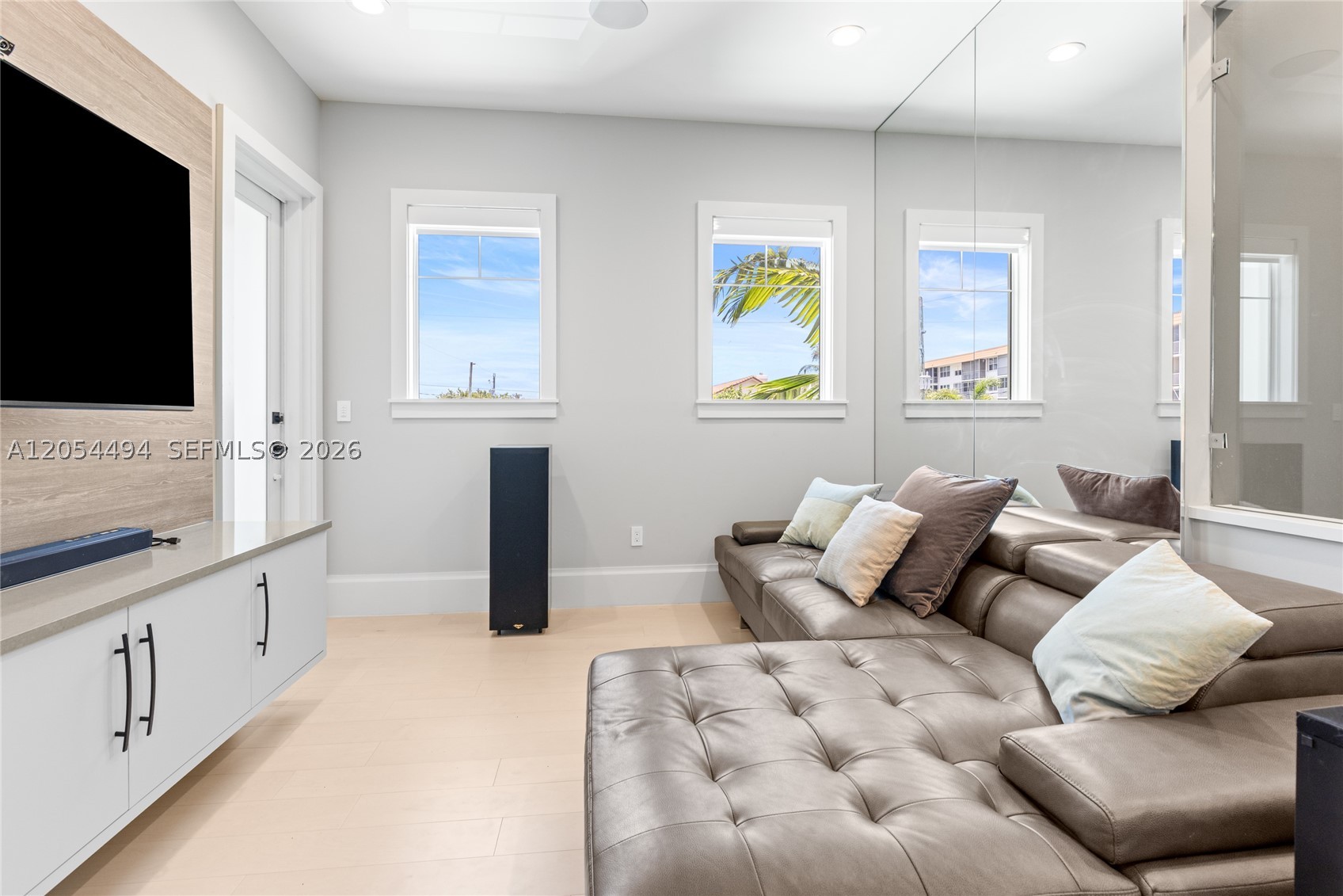TROPIC ISLE 6TH SEC - Residential