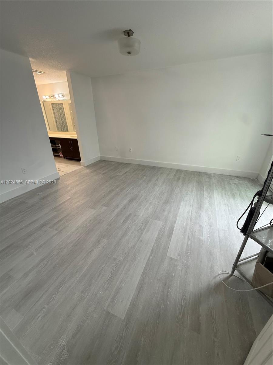 MAHOGANY ISLE HOMES CONDO - Residential Lease