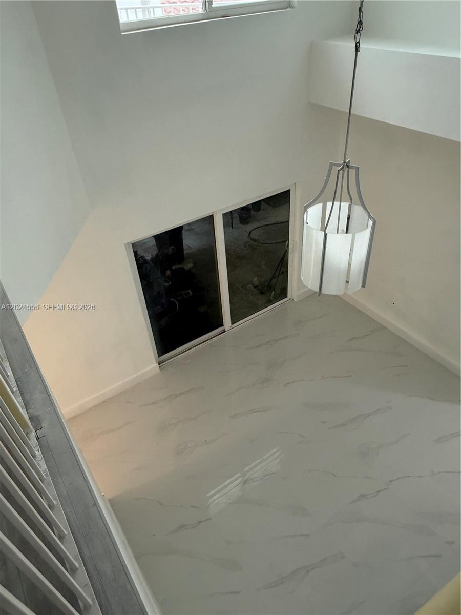 MAHOGANY ISLE HOMES CONDO - Residential Lease