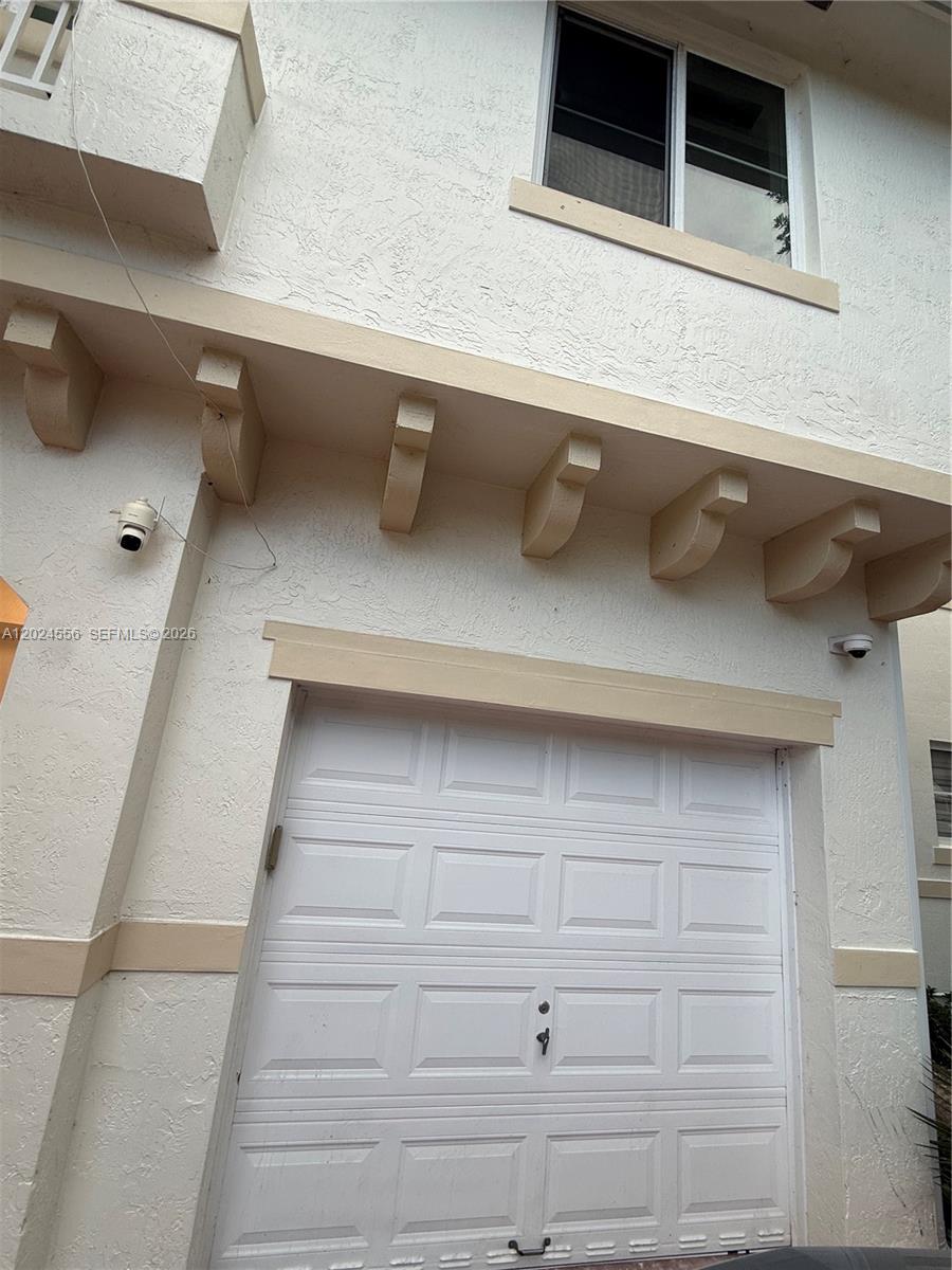 MAHOGANY ISLE HOMES CONDO - Residential Lease
