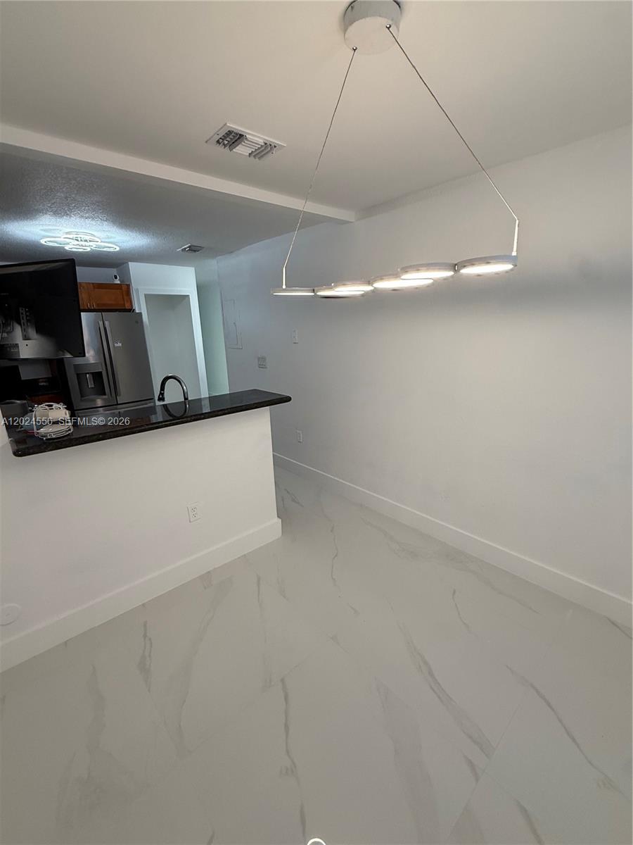 MAHOGANY ISLE HOMES CONDO - Residential Lease