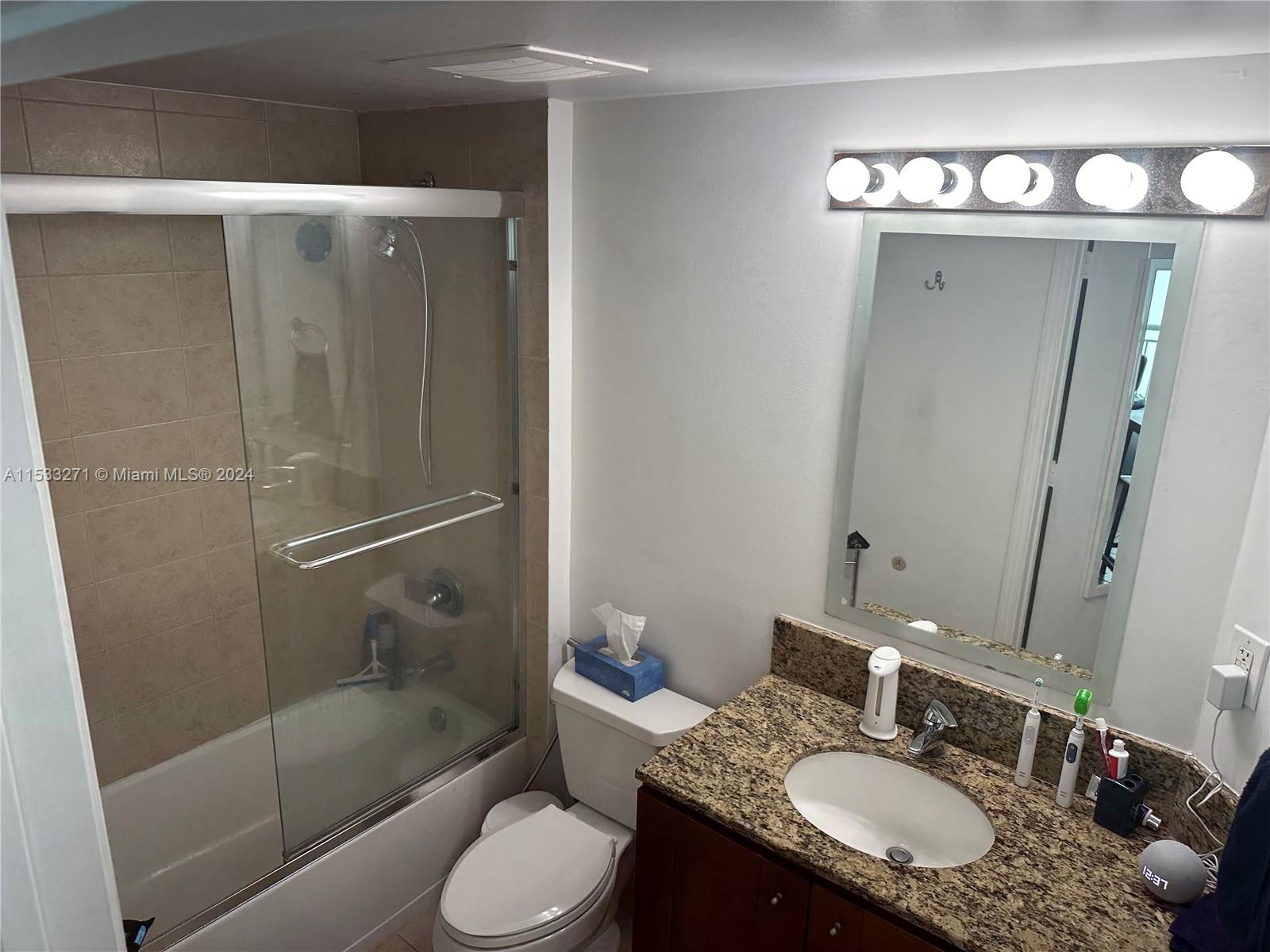 METROPOLIS II AT DADELAND - Residential Lease