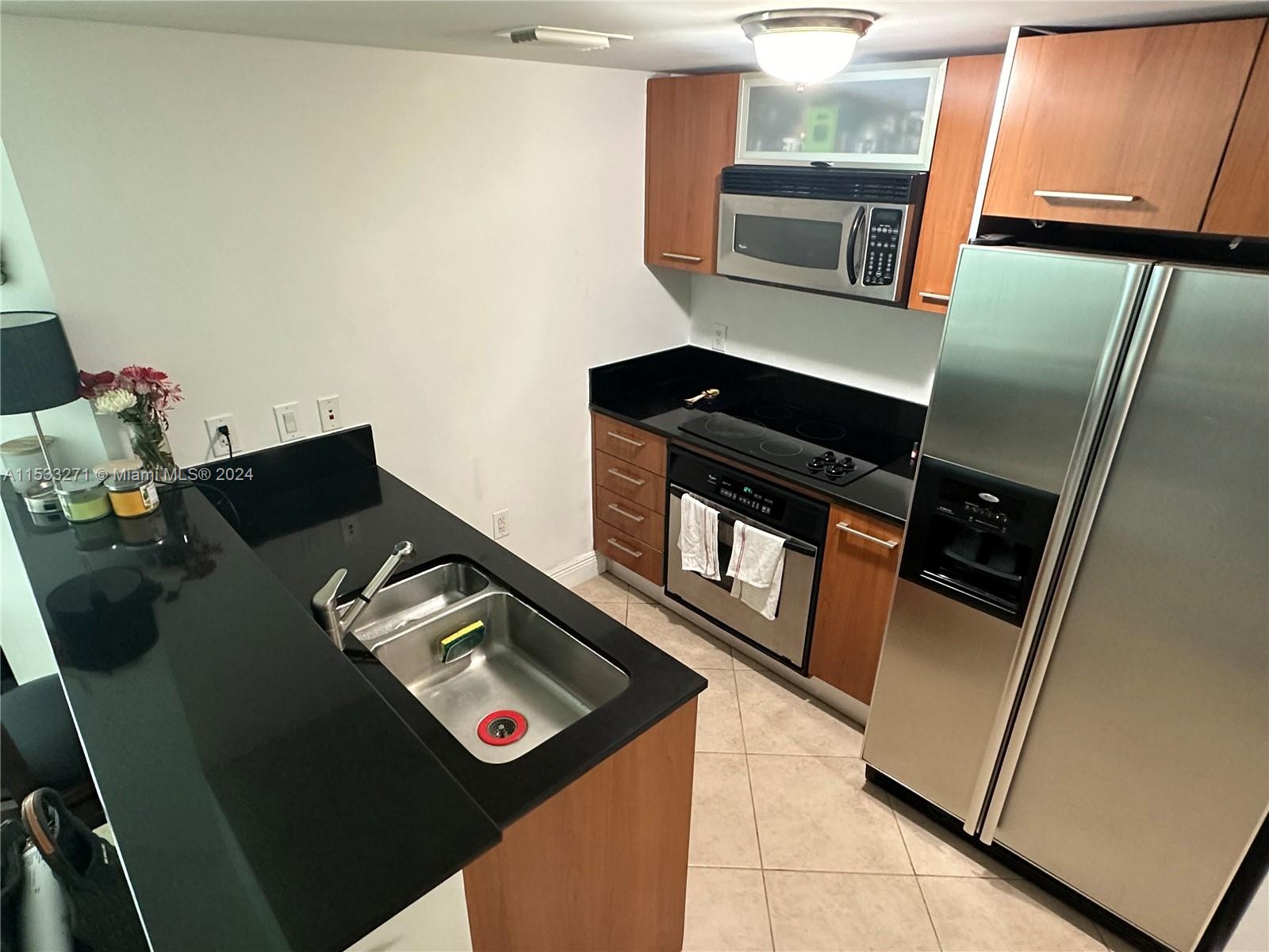 METROPOLIS II AT DADELAND - Residential Lease