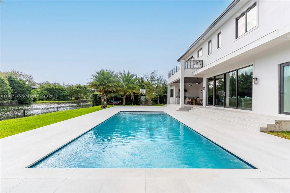 OAKRIDGE ESTATES SEC 3 - Residential
