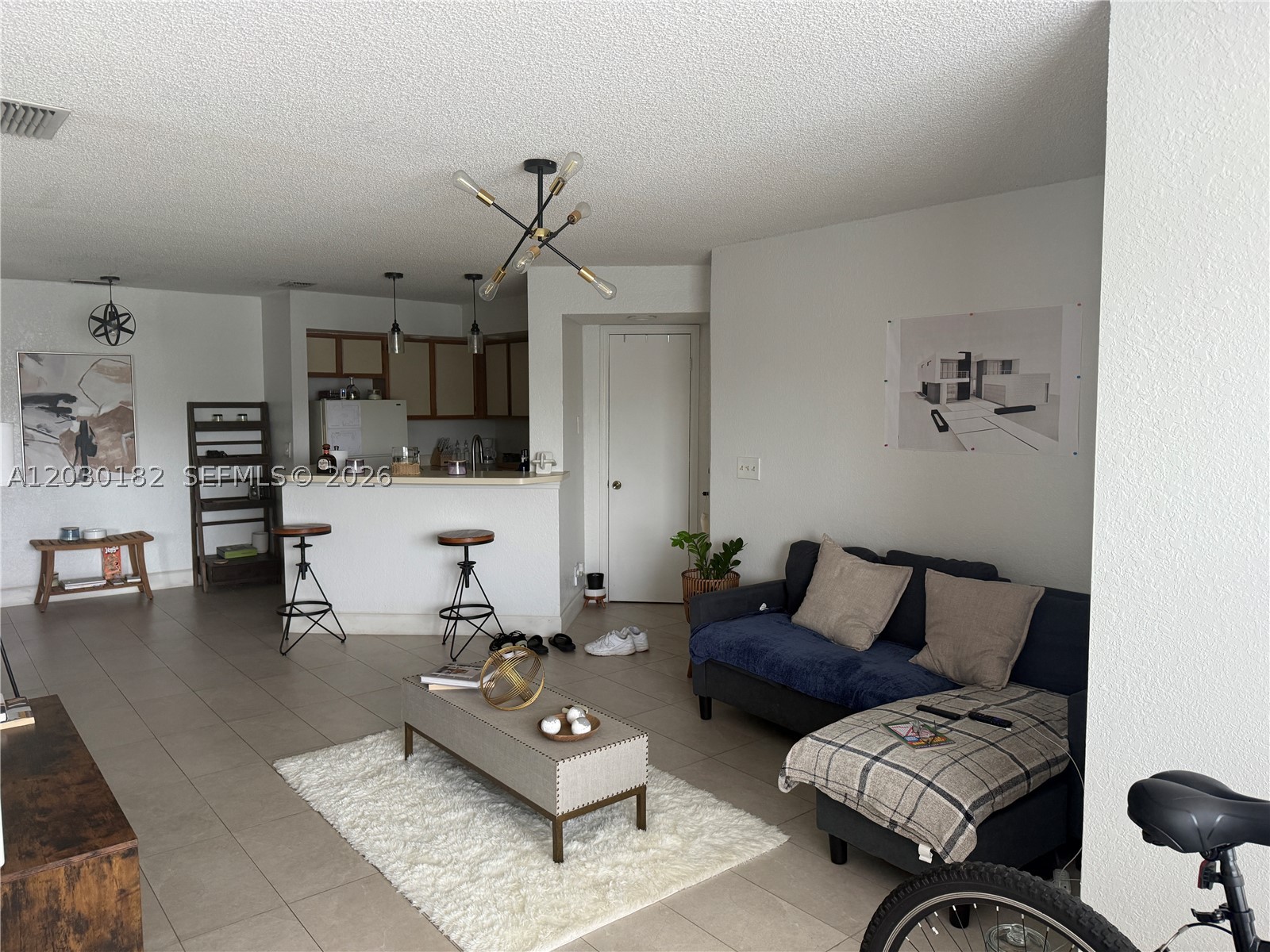 CORAL KEY CONDO - Residential Lease