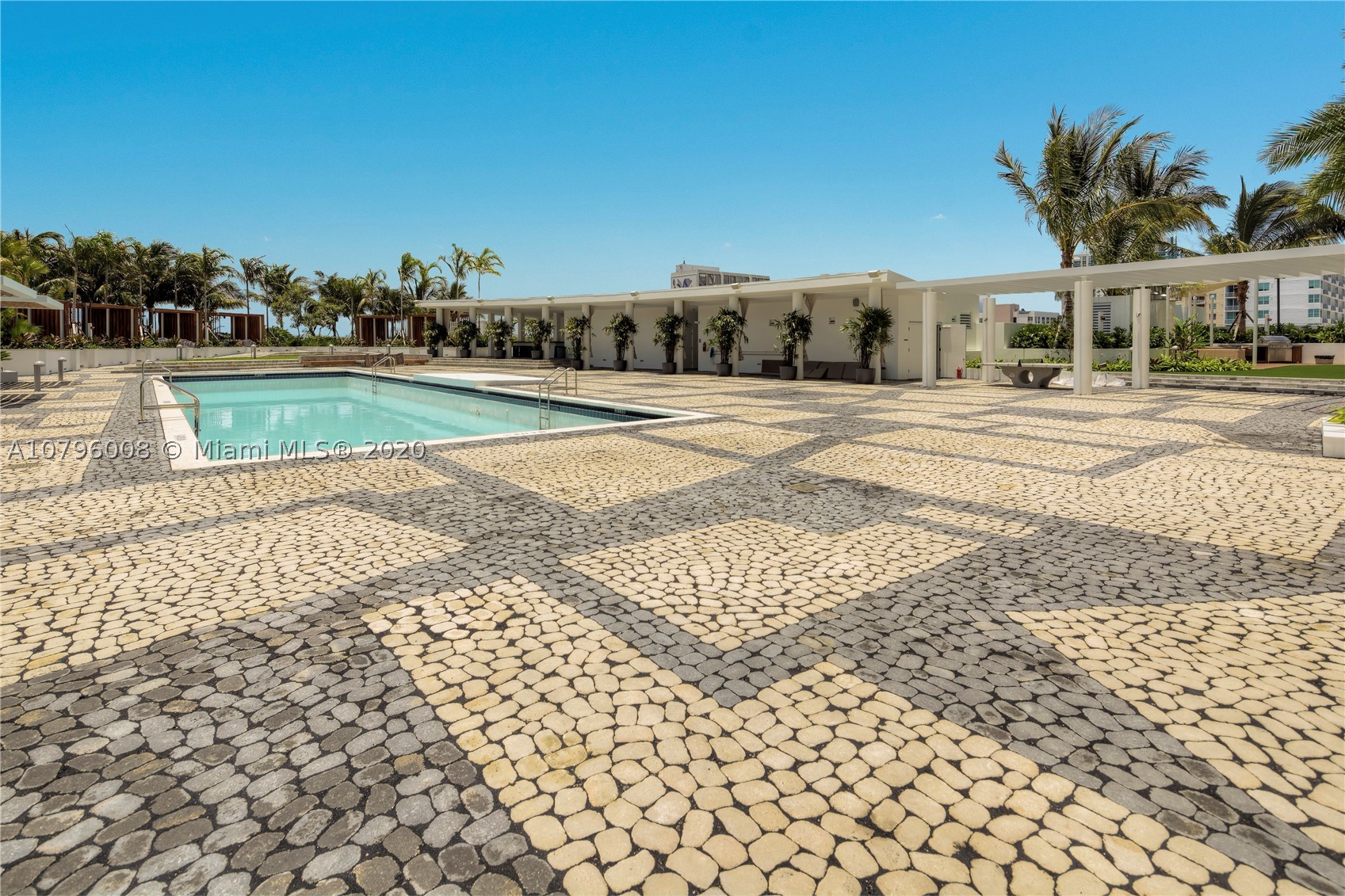 Paramount Bay - Residential