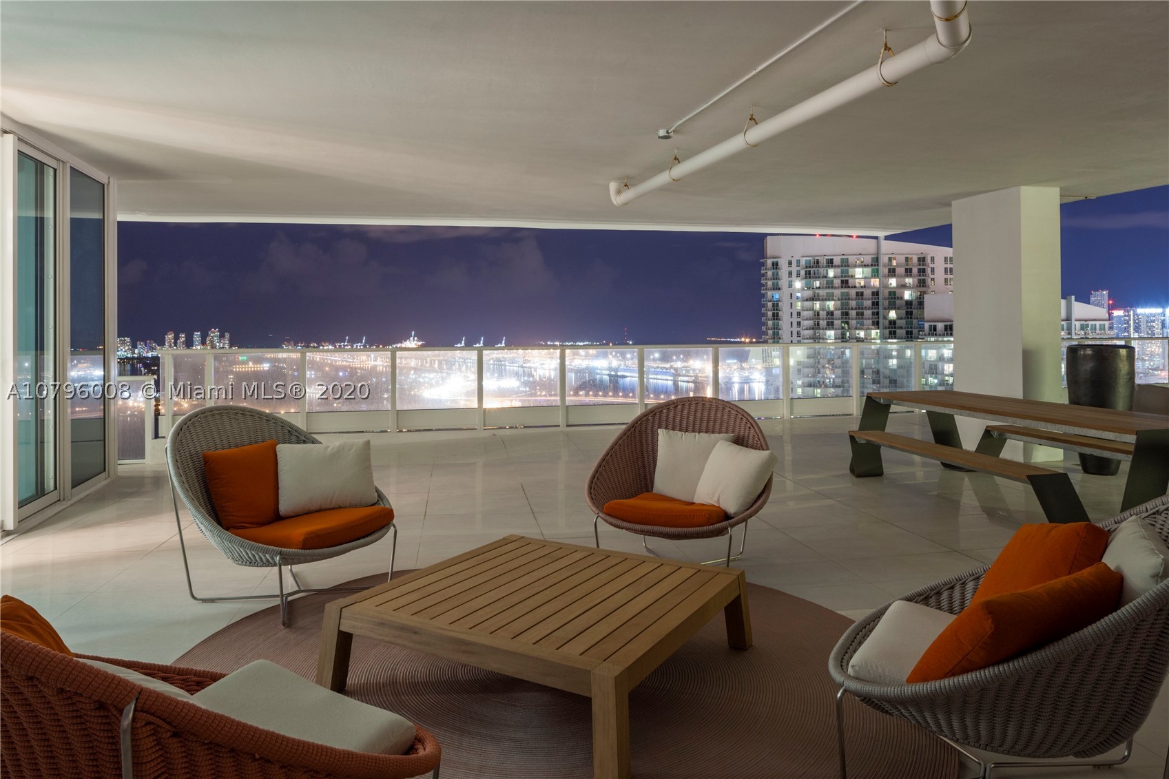 Paramount Bay - Residential