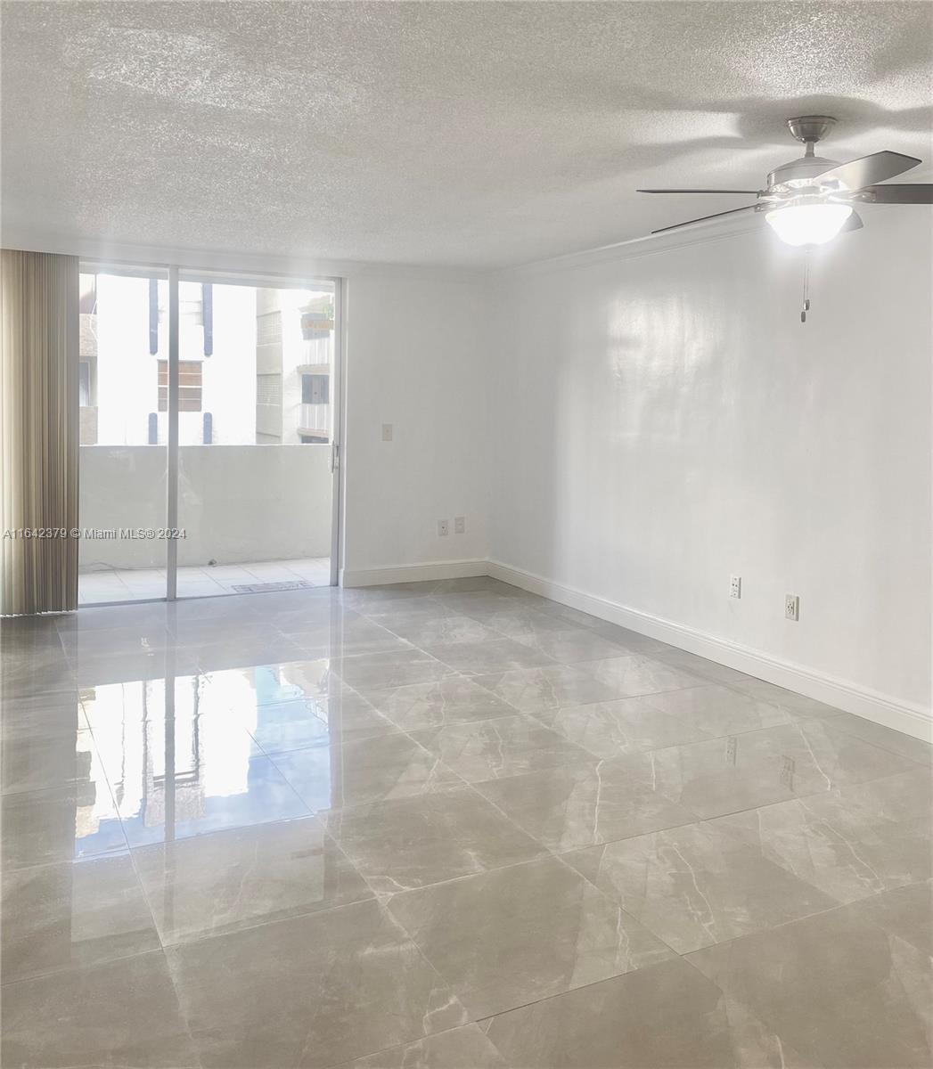 SAMARI LAKE EAST CONDO - Residential