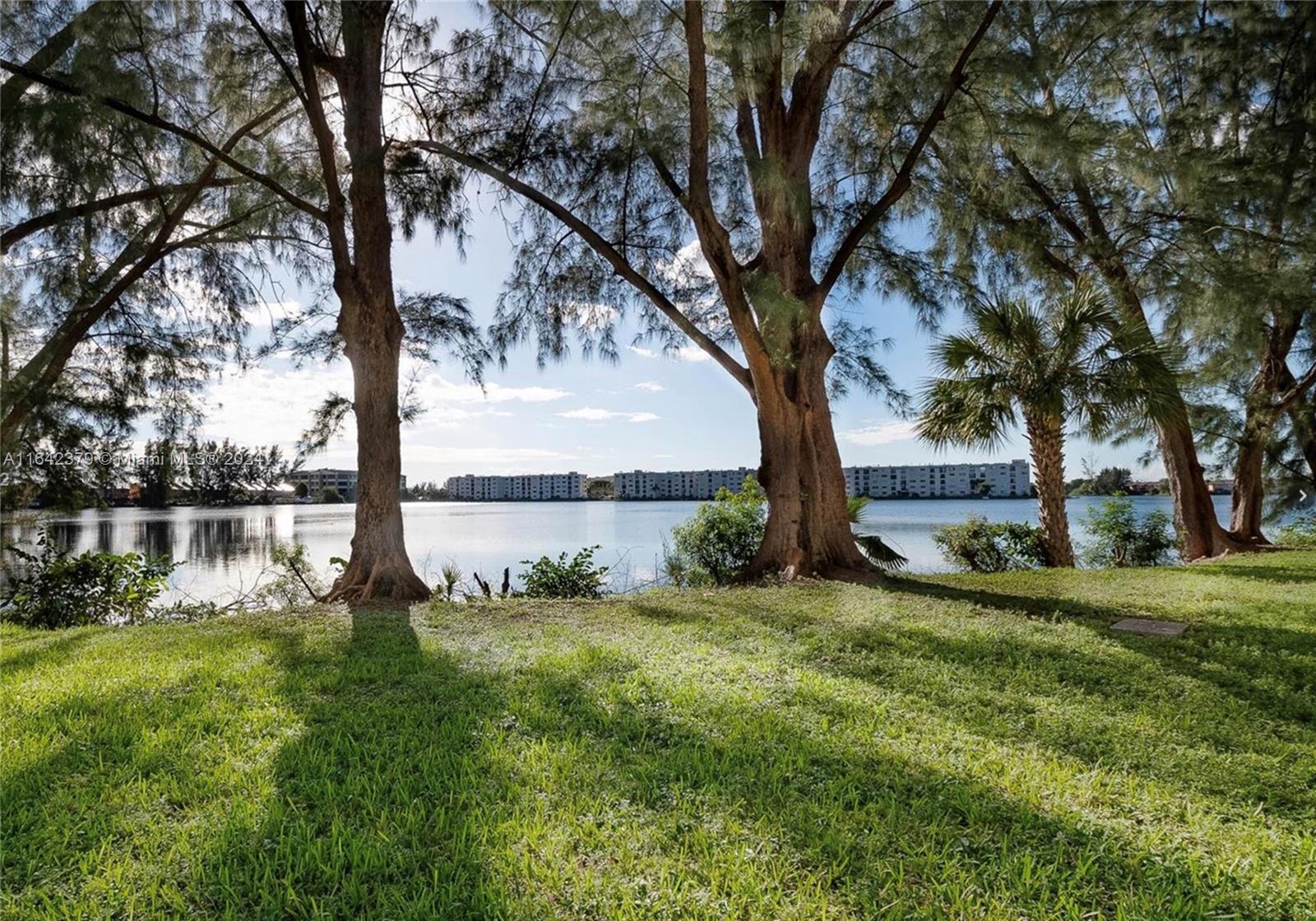 SAMARI LAKE EAST CONDO - Residential